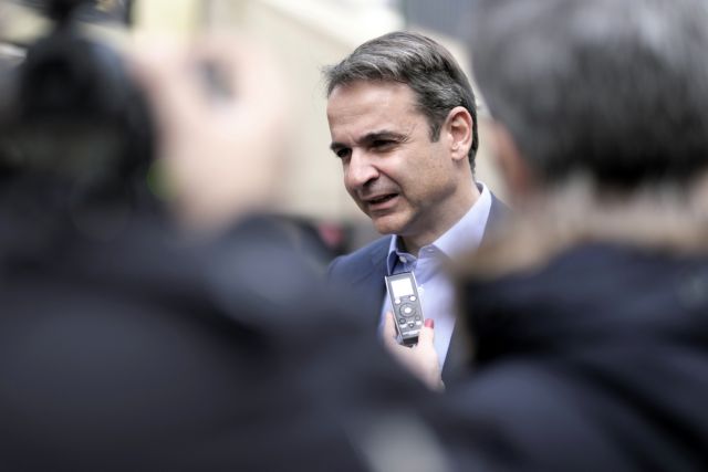 Παιχνίδια με τον εκλογικό νόμο και φλερτ με τη Γεννηματά, περιμένει η ΝΔ