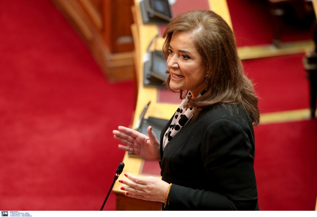 Μπακογιάννη: Επιβλαβής για εθνικά θέματα η διγλωσσία της κυβέρνησης