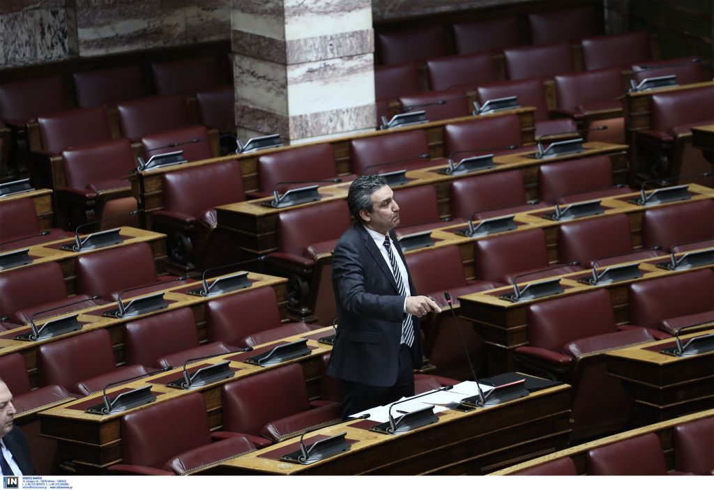 Πολιτική αποδοκιμασία της Επιτροπής Δεοντολογίας στον Φωκά