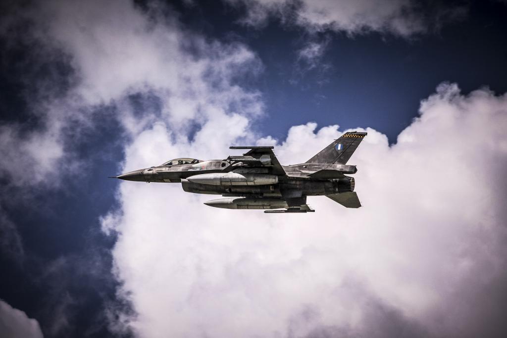Νέες παραβιάσεις από οπλισμένα τουρκικά F-16