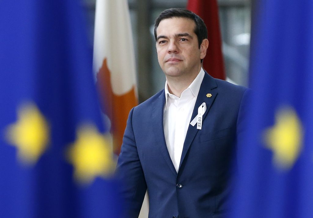 Editorial: Tsipras dares to talk about a ‘black front’