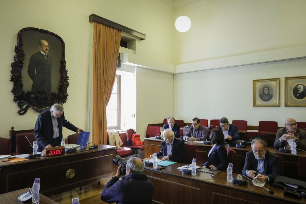 Ρίχνουν την αυλαία στην Προανακριτική για τη Νοvartis