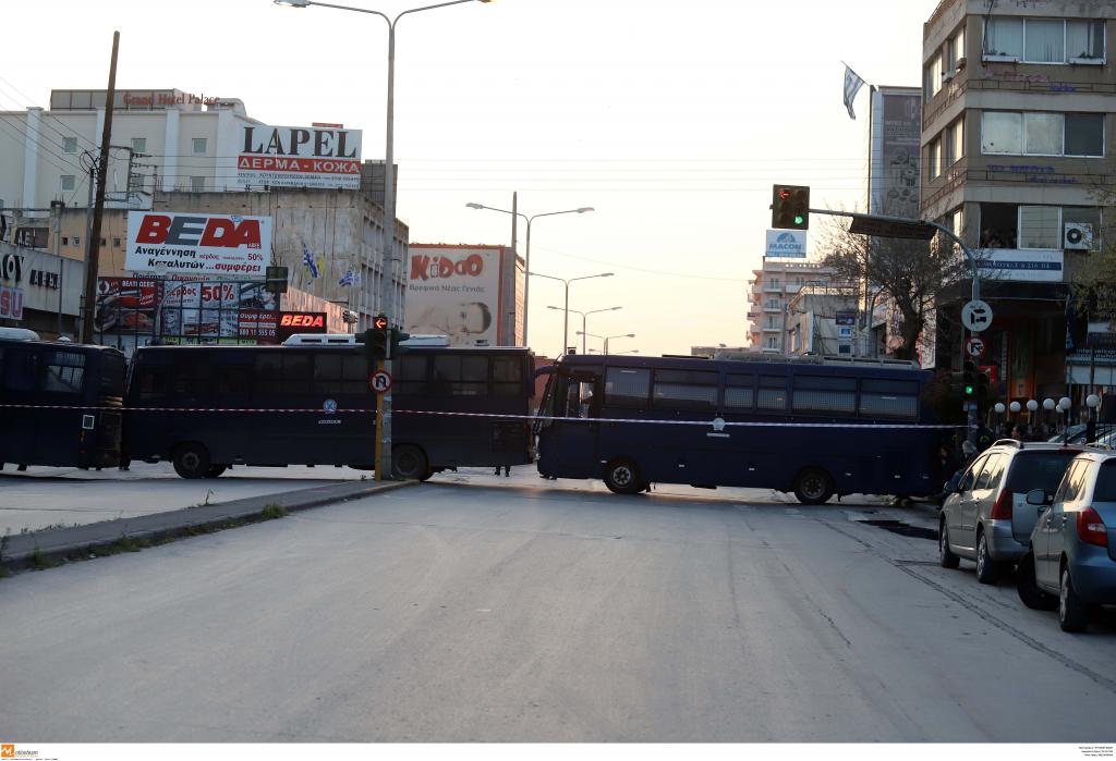 Θεσσαλονίκη: Συμπλοκή 40 αλλοδαπών λαθρεμπόρων στο κέντρο της πόλης!