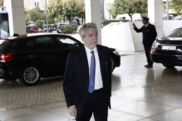 Διαγράφει ποινές και από έμπορο ναρκωτικών