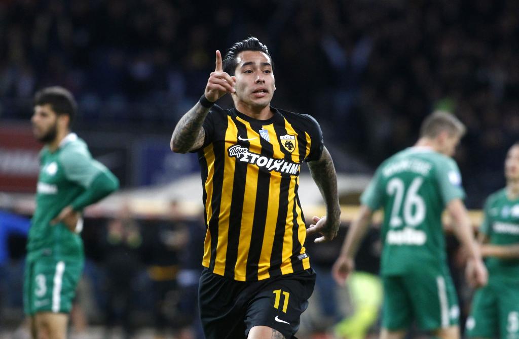 Με Αραούχο ακόμη πιο κοντά στον τίτλο η ΑΕΚ