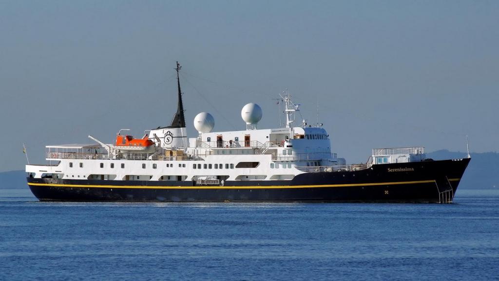 Το κρουαζιερόπλοιο «Serenissima» στο λιμάνι της Θεσσαλονίκης