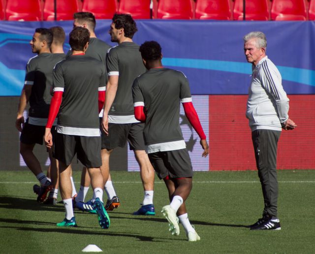 Η παράδοση τρομάζει