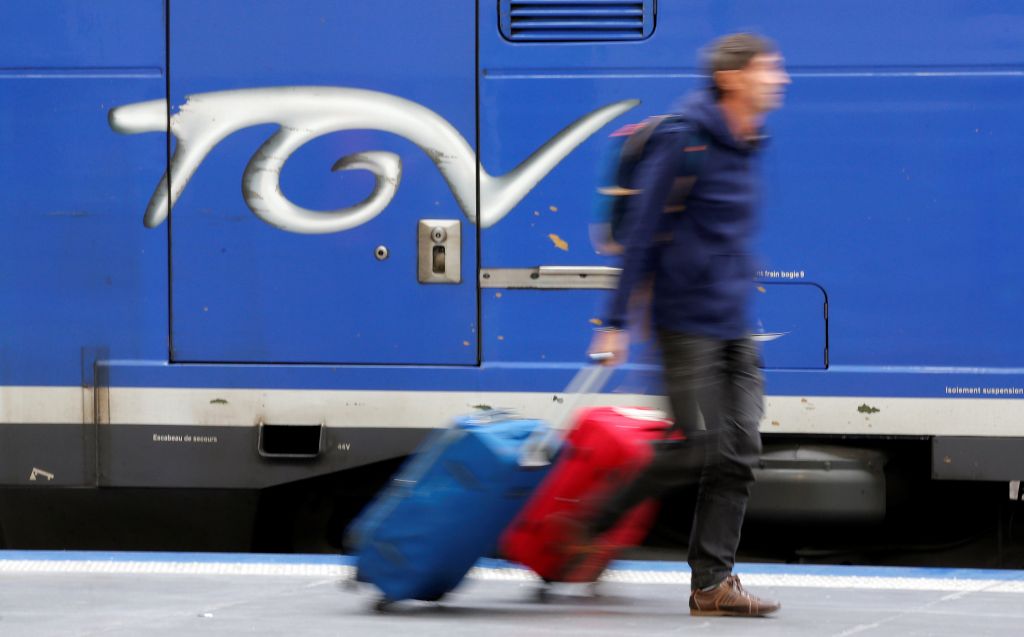 Η «μαύρη Τρίτη» παραλύει τις συγκοινωνίες στην Γαλλία