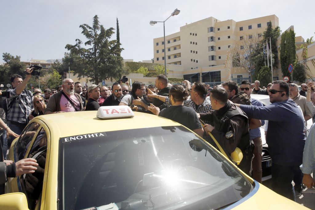 Συγκέντρωση διαμαρτυρίας οδηγών της Uber