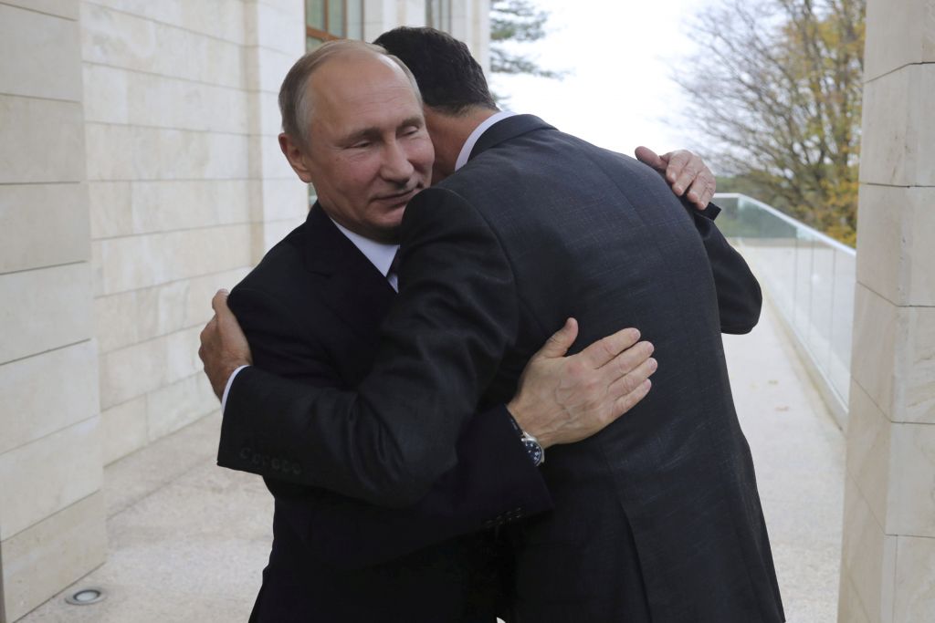 Μακρόν καλεί Πούτιν για τερματισμό της συριακής κρίσης
