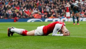 Ο Ουέλμπεκ πρωταγωνιστής της Άρσεναλ, ισοπαλία για Τσέλσι