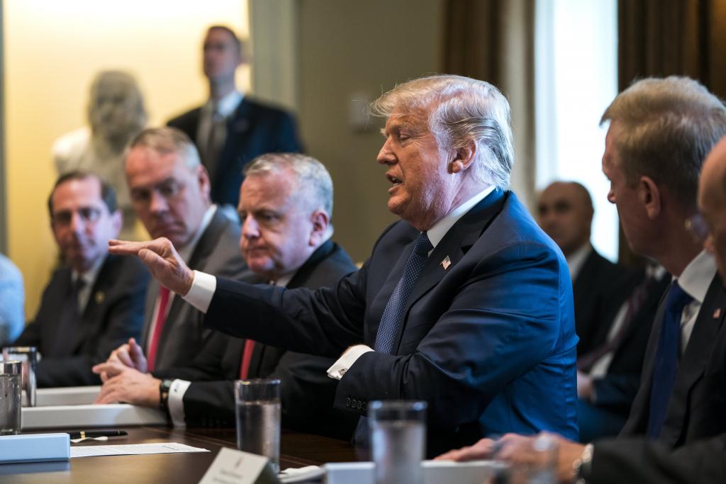 Απείλησε τους Ρώσους με πυραύλους και μετά τους έταξε βοήθεια!