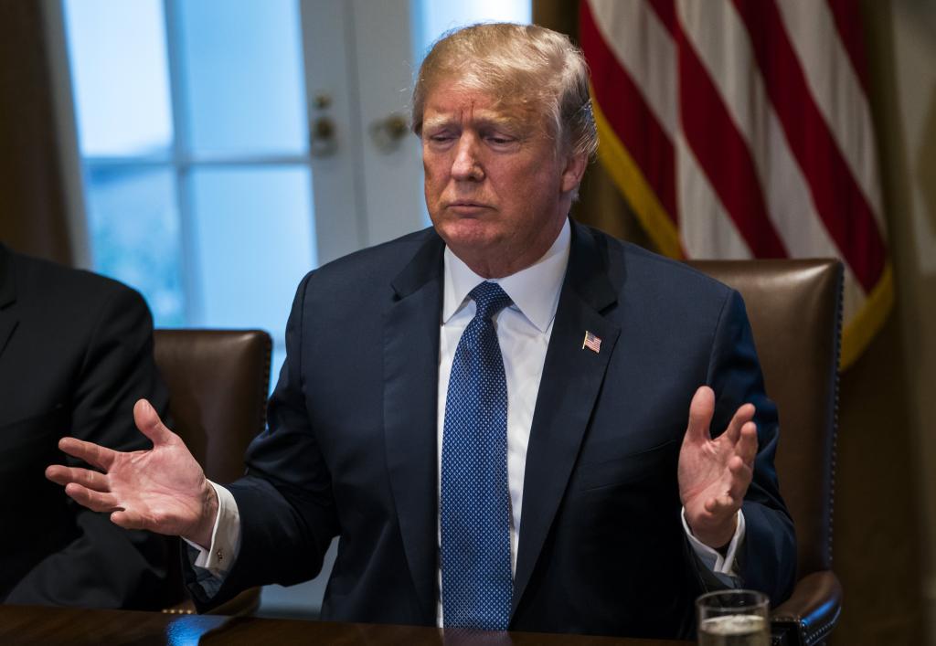 Ο Τραμπ «παίρνει το όπλο του» μετά την φρικιαστική επίθεση με χημικά τη Συρία