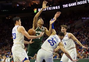 ΝΒΑ: Το Μιλγουώκι κόντρα στη Βοστώνη στα πλέι-οφ