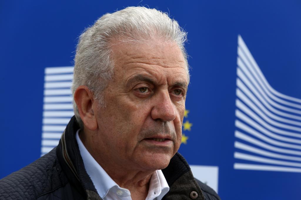 Αβραμόπουλος: Να διαφυλαχτεί και να ενισχυθεί η συνθήκη Σένγκεν