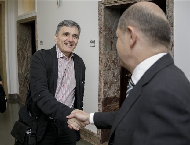 Η ελάφρυνση χρέους «στο μενού» της συνάντησης Τσακαλώτου – Σολτς