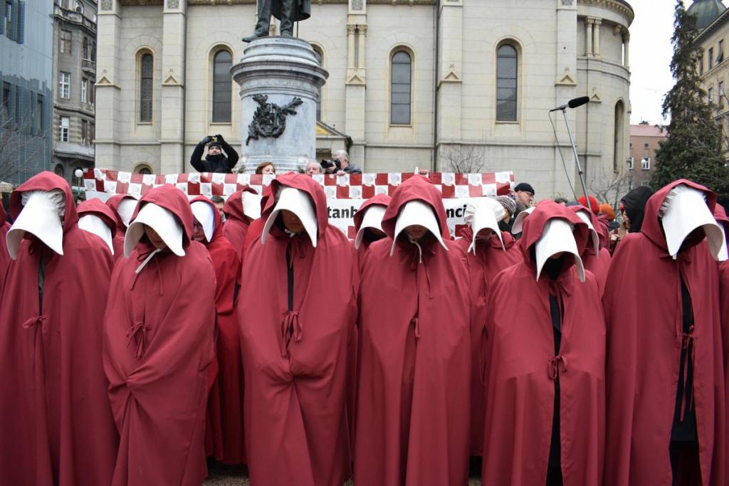 Επικυρώθηκε η σύμβαση για την καταπολέμηση της βίας κατά των γυναικών