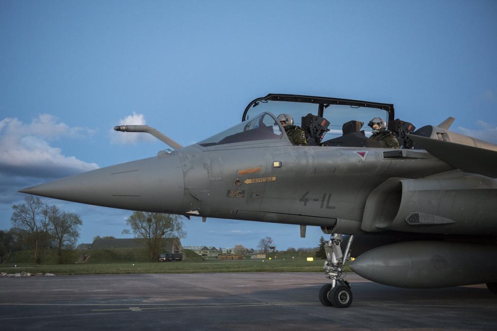 ΗΠΑ, Γαλλία και Βρετανία χτύπησαν κέντρα παραγωγής χημικών όπλων