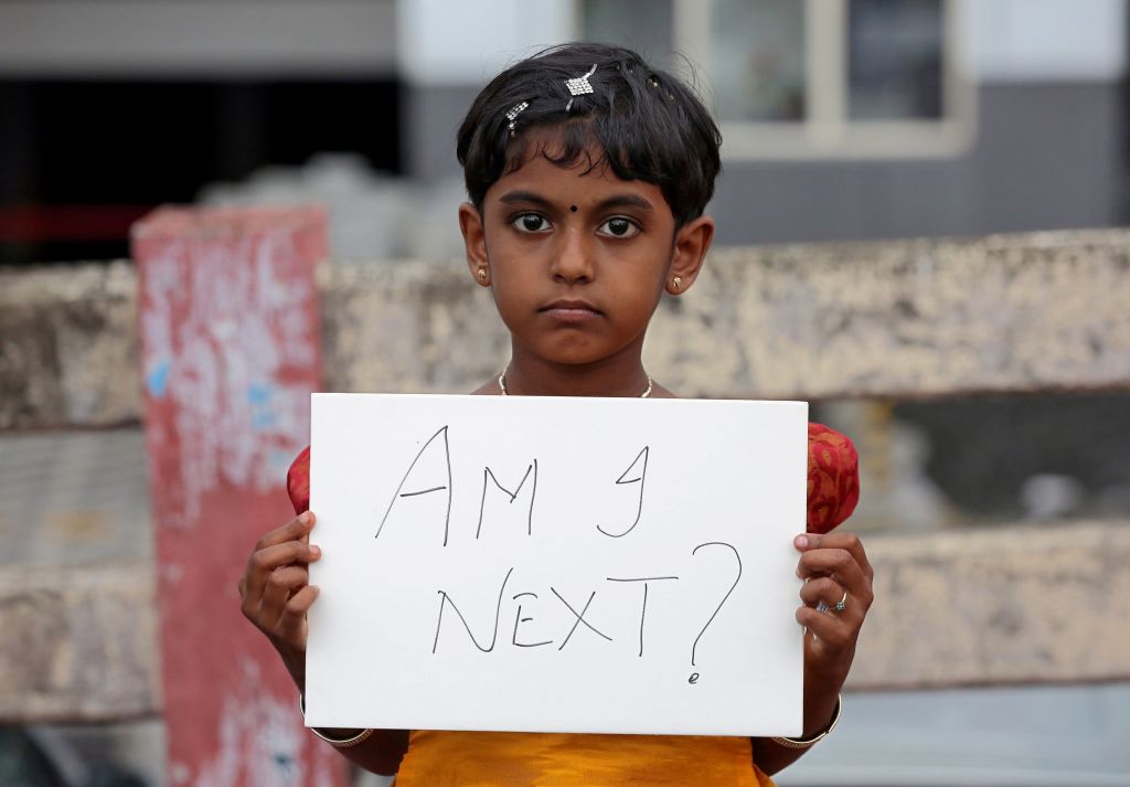 Ινδία: Οκτώ άνδρες δικάζονται για τον βιασμό και τον φόνο μιας 8χρονης