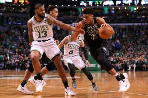 Σούπερ ο Γιάννης, αλλά δεν κατάφερε να νικήσει τους Σέλτικς