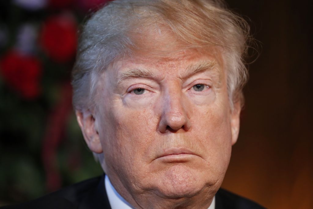 ΗΠΑ: Οι Δημοκρατικοί μηνύουν Ρωσία, Wikileaks και προεκλογική Τραμπ