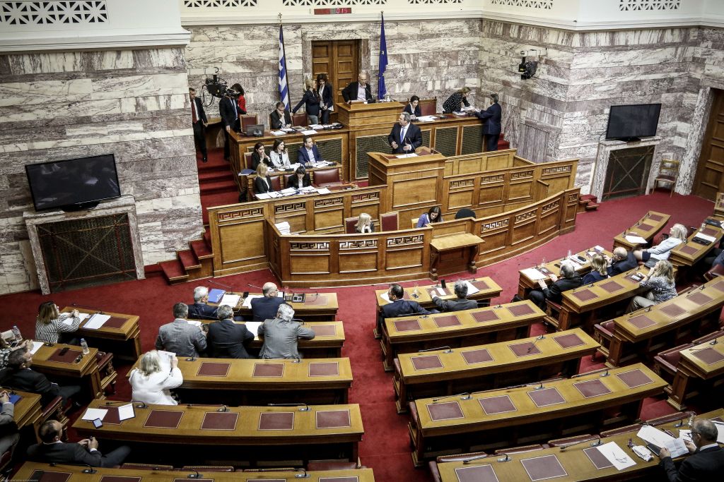 Ερωτευμένο ζευγάρι υπουργών σε ταξίδι γνωριμίας των… πεθερικών