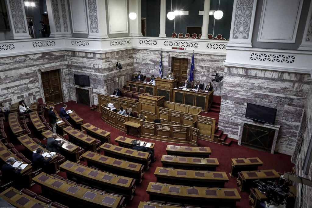 Σκευωρία καταγγέλλουν στα πορίσματα τους για τη Novartis ΝΔ και ΔΗΣΥ