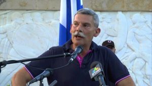 Αποχώρησε από τη Χρυσή Αυγή ο ευρωβουλευτής Ελ. Συναδινός