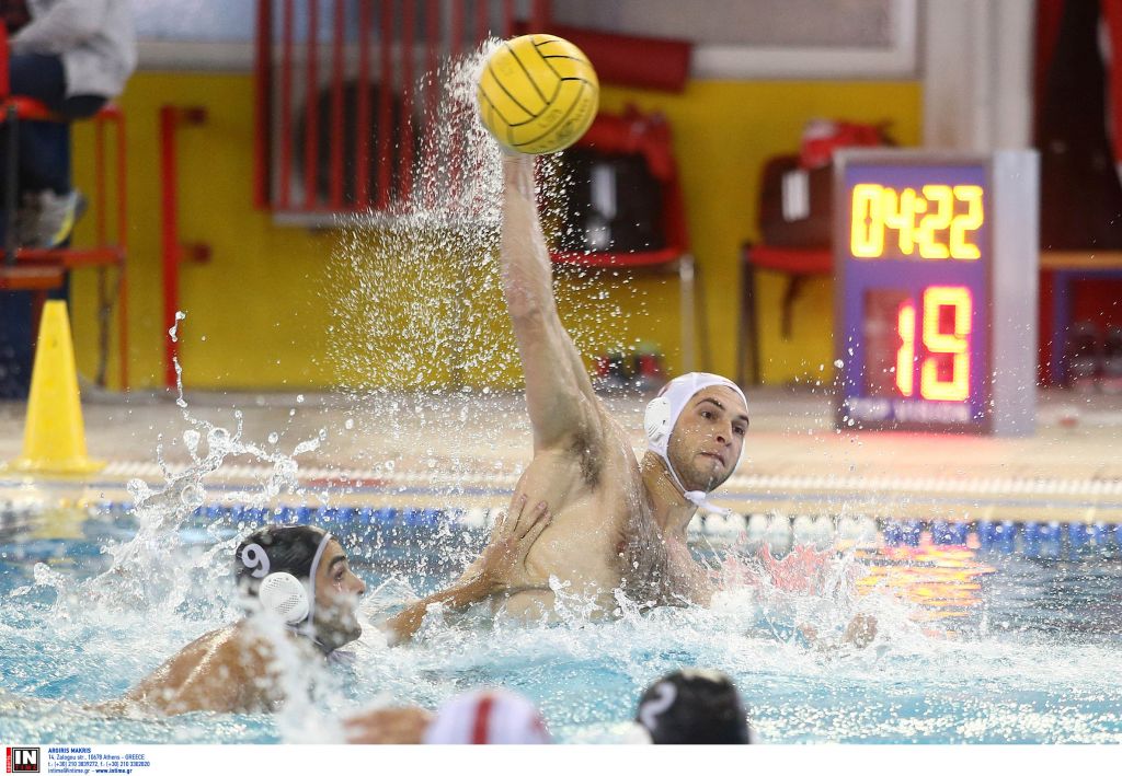 Πόλο: Περίπατος για Ολυμπιακό, «διπλό» του Εθνικού στη Χίο