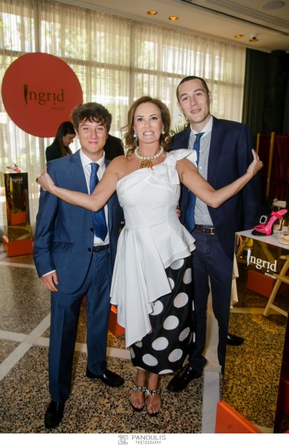 Με σανδάλια στον πύργο του Ωνάση!