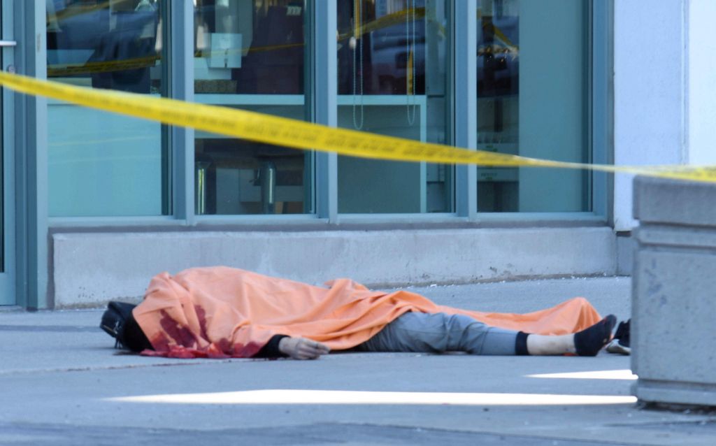 Ενας 25χρονος σκόρπισε το θάνατο: 10 νεκροί, 15 τραυματίες στο Τορόντο