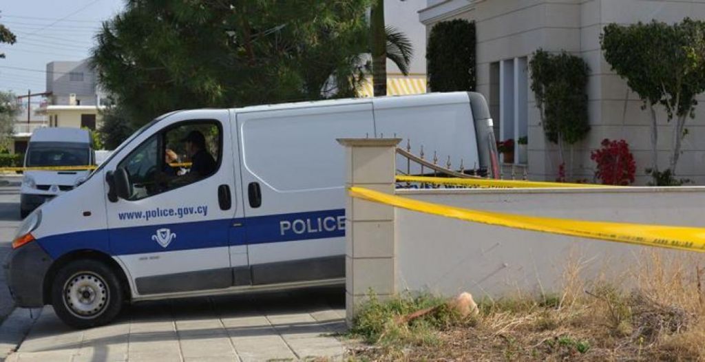 Θρίλερ με νέα ανατροπή στη διπλή δολοφονία της Κύπρου – Σε διαφορετικά δωμάτια το έγκλημα;