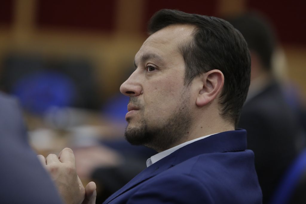 Κόντρα Παππά – Σπυράκη για τα 40 εκατ. υπέρ… Διαστήματος