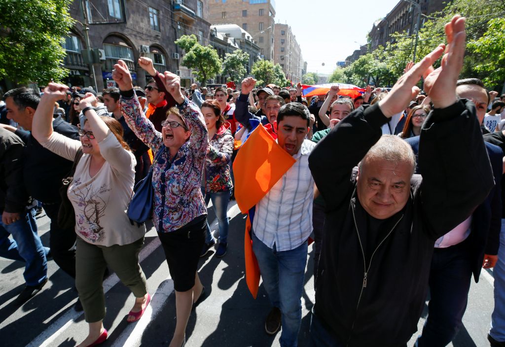 Στις κάλπες ξανά η Αρμενία για το τέλος της πολιτικής κρίσης