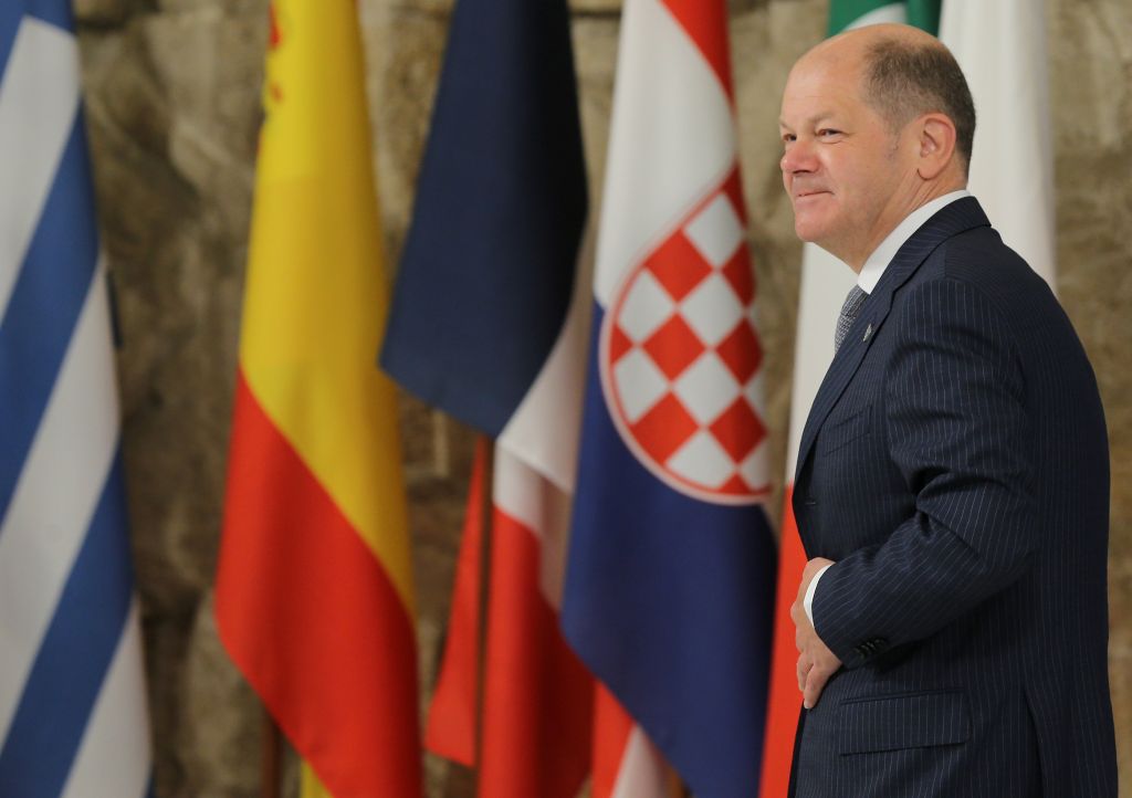 Σολτς: Η Ελλάδα τα πηγαίνει πολύ καλύτερα από ό,τι πριν από λίγα χρόνια