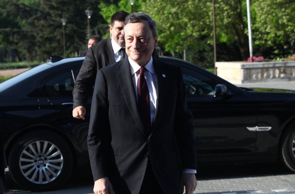 Η ΕΚΤ πιέζει την Γερμανία για την ελάφρυνση του ελληνικού χρέους