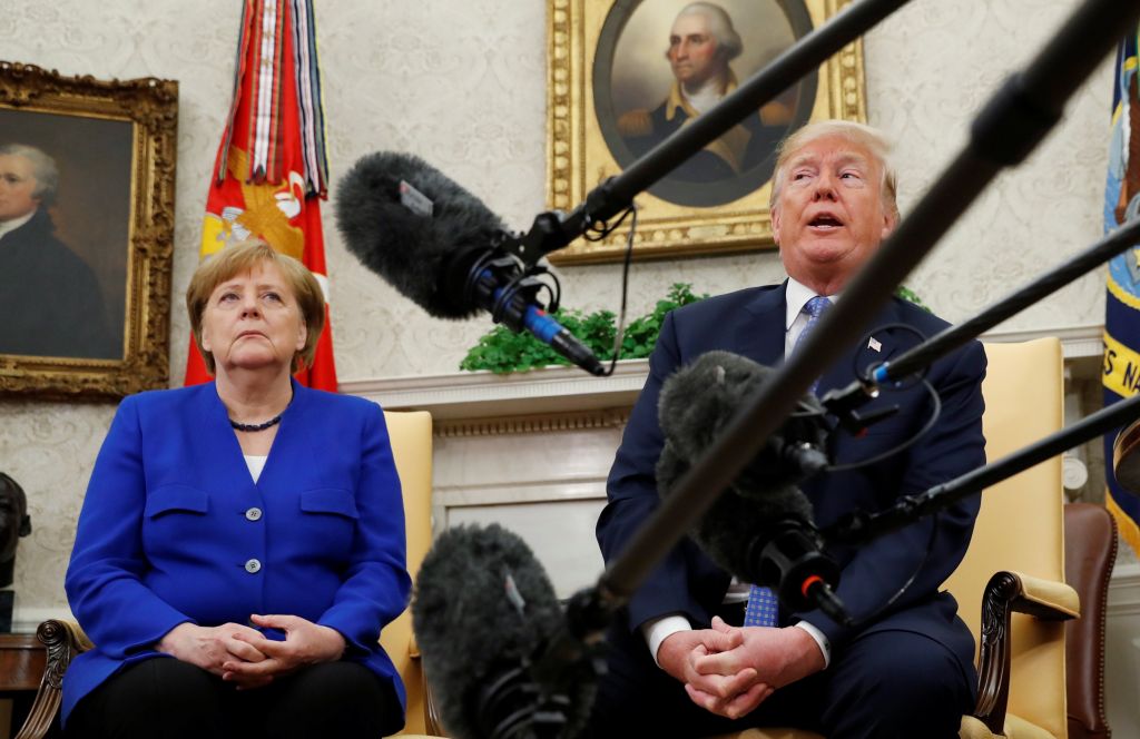 Τραμπ: Το ΝΑΤΟ βοηθάει περισσότερο την Ευρώπη παρά τις ΗΠΑ