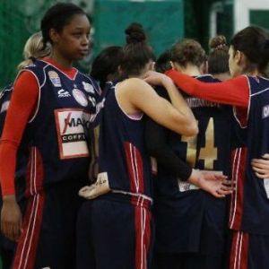 Πρωτοφανής αποχώρηση