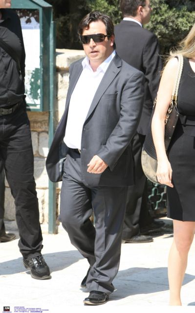 Ο άνθρωπος στο παρασκήνιο