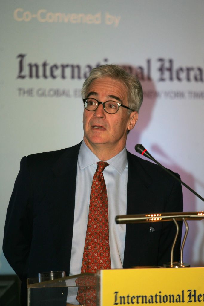 Ομόφωνα αθώος ο συνεργάτης του Γ. Παπανδρέου Αλεξ Ρόντος