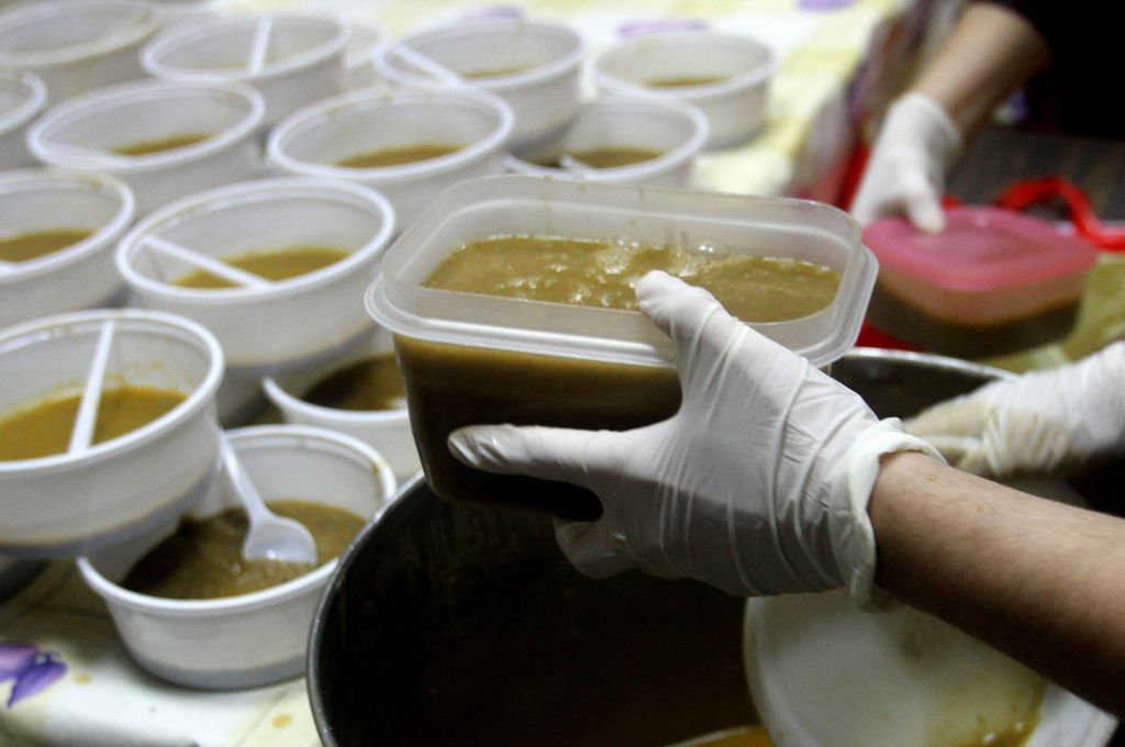 Eurostat: Twenty percent of Greeks face extreme poverty