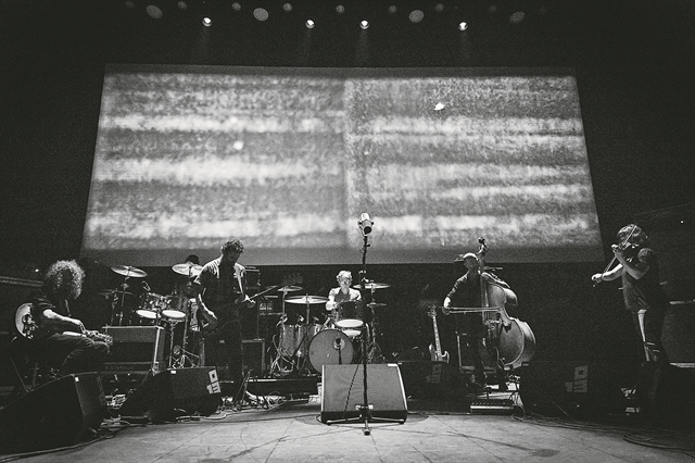 Το Ηρώδειο στην… πρίζα