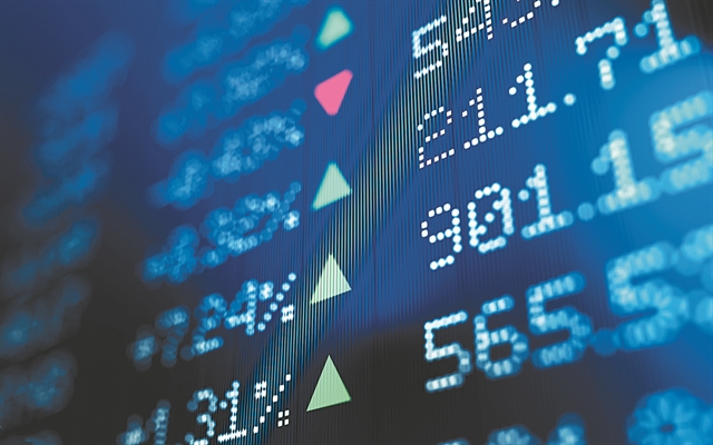 Ασκήσεις ισορροπίας στο Χρηματιστήριο Αθηνών