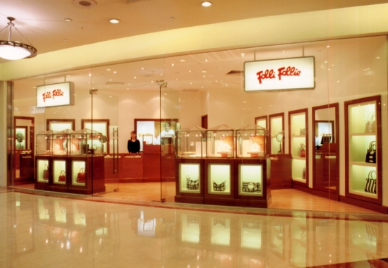 Ανηλεής πόλεμος Folli – Follie με αμερικανικό fund και μεγάλη βουτιά στο χρηματιστήριο