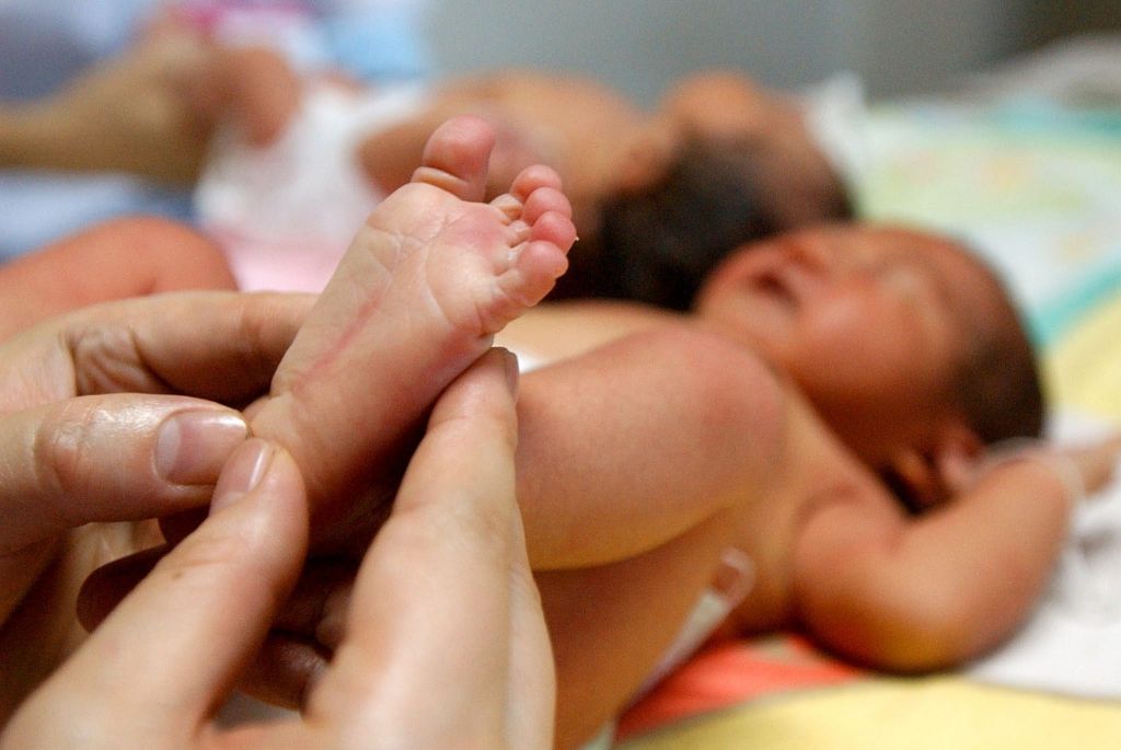 Μπέρδεψαν τα μωρά σε μαιευτική κλινική