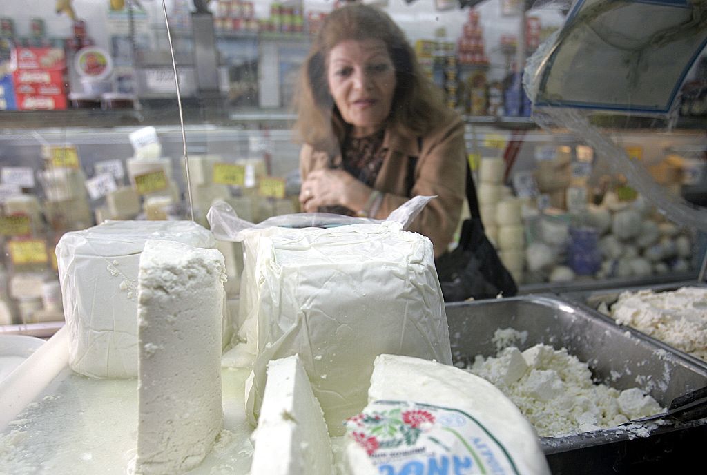 Σερβίρουν λευκό τυρί για φέτα – Εντείνει τους ελέγχους ο ΕΦΕΤ