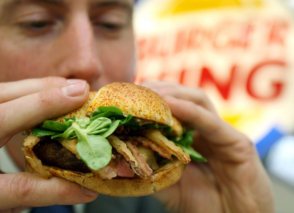 Τα κορεσμένα λίπη δεν πρέπει να ξεπερνούν το 10% της καθημερινής τροφής