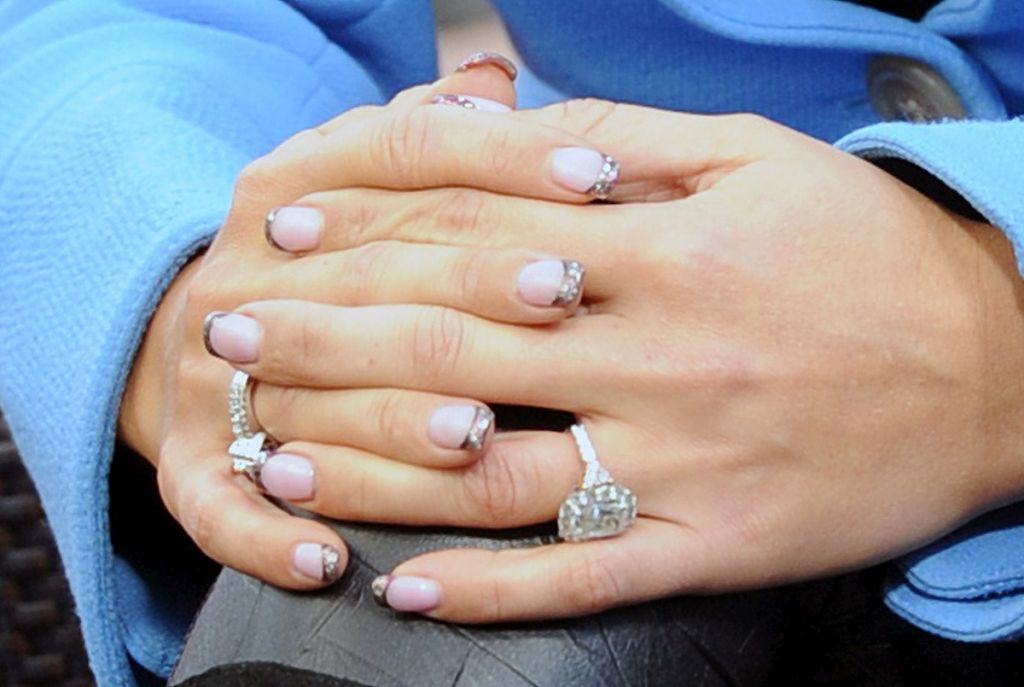 Μανικιούρ: Οι πέντε «καυτές» καλοκαιρινές τάσεις για τις γυναίκες