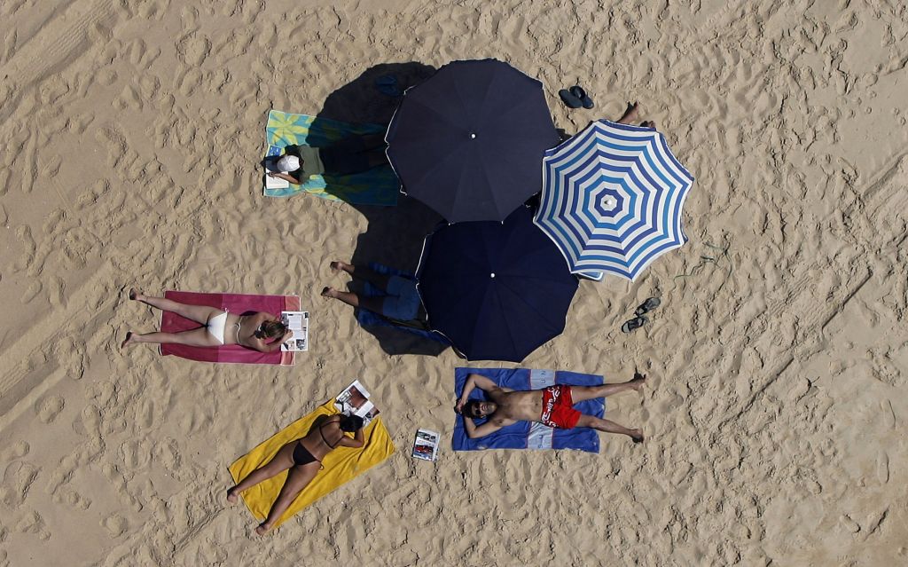 Οι τροφές που ενισχύουν και διατηρούν το καλοκαιρινό μαύρισμα