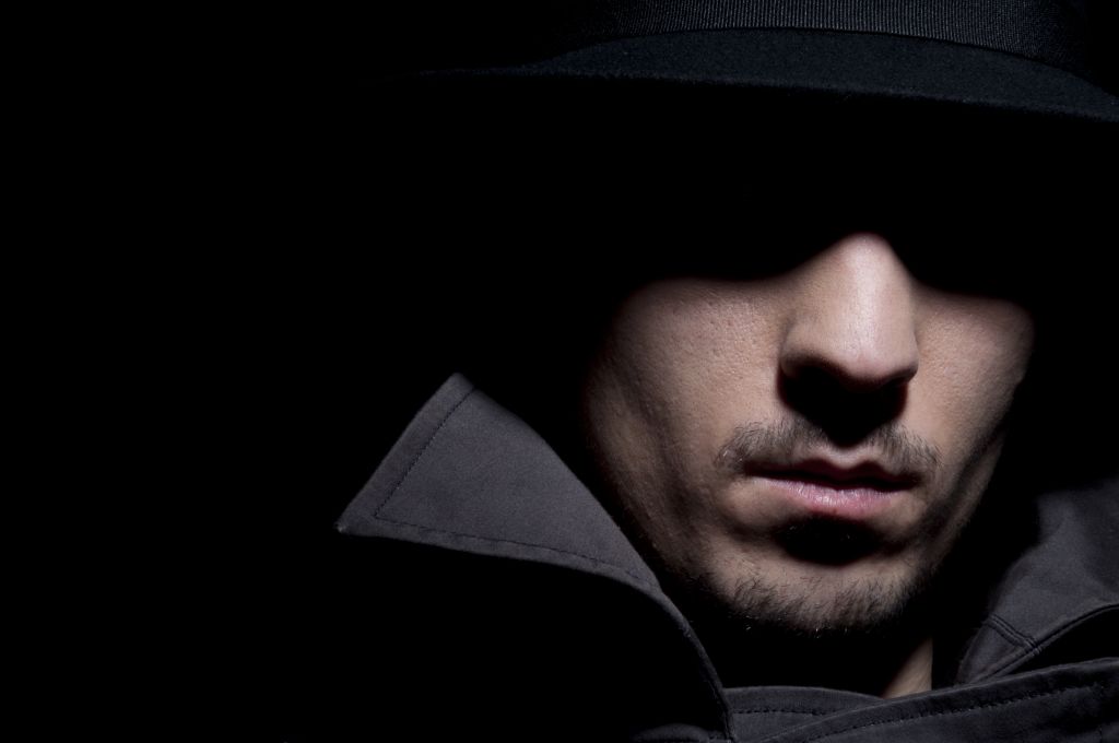 Θρίλερ κατασκοπίας στο κέντρο της Αθήνας με επίθεση μυστικών υπηρεσιών